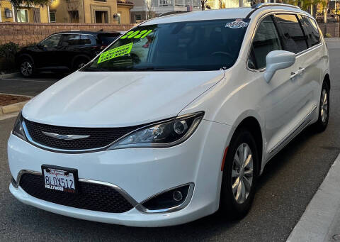 2018 Chrysler Pacifica Touring L Plus