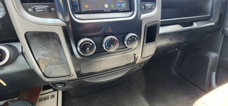 2012 RAM 1500 ST