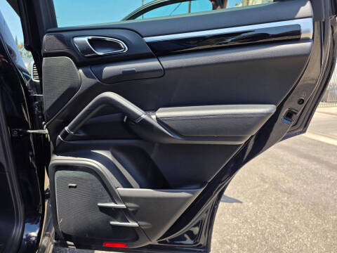 2016 Porsche Cayenne S