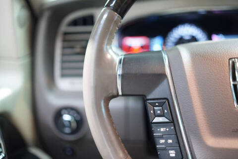 2017 Lincoln Navigator Select