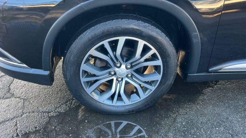 2016 Mitsubishi Outlander SE