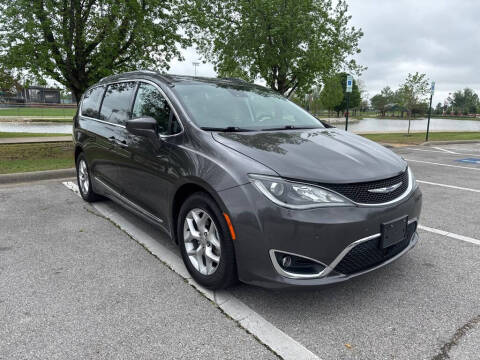 2019 Chrysler Pacifica Touring L Plus