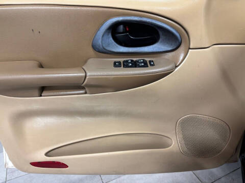 2004 Chevrolet TrailBlazer LS