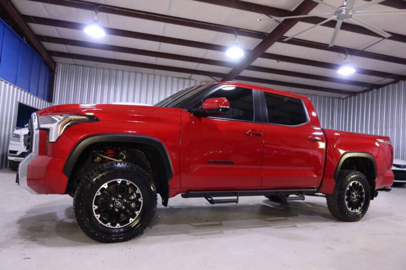 2025 Toyota Tundra SR5's photo