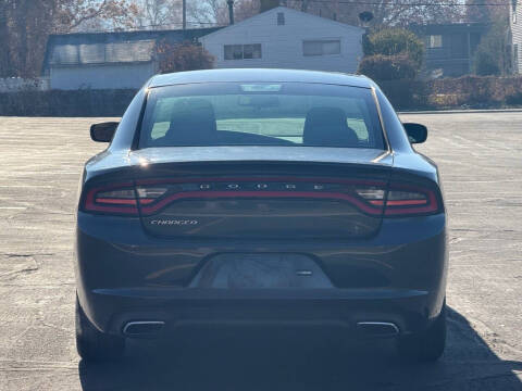 2016 Dodge Charger SE