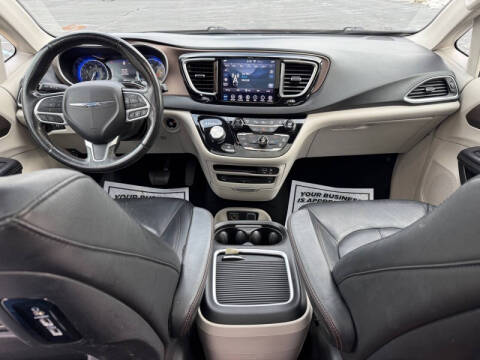 2019 Chrysler Pacifica Touring L Plus