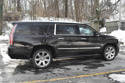 2017 Cadillac Escalade ESV Premium Luxury