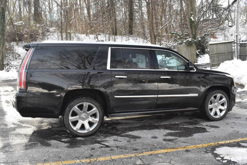 2017 Cadillac Escalade ESV Premium Luxury