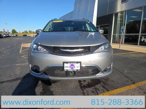 2017 Chrysler Pacifica Touring-L Plus