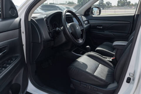 2020 Mitsubishi Outlander SEL