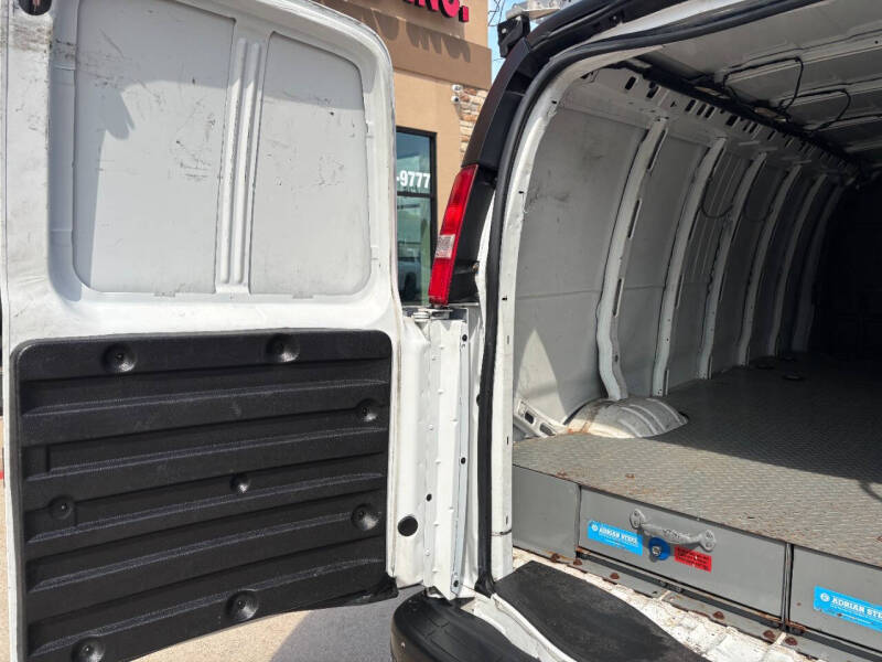 2020 Chevrolet Express 2500