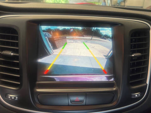 2017 Chrysler 200 Limited Platinum