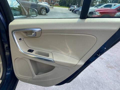 2015 Volvo S60 T5 Drive-E Platinum