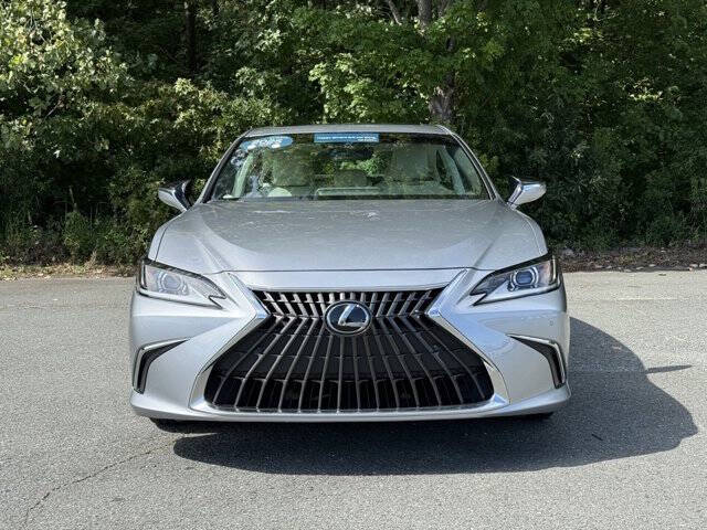 2025 Lexus ES 350