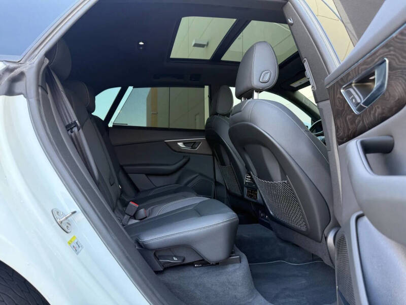 2019 Audi Q8 quattro Prestige 55 TFSI
