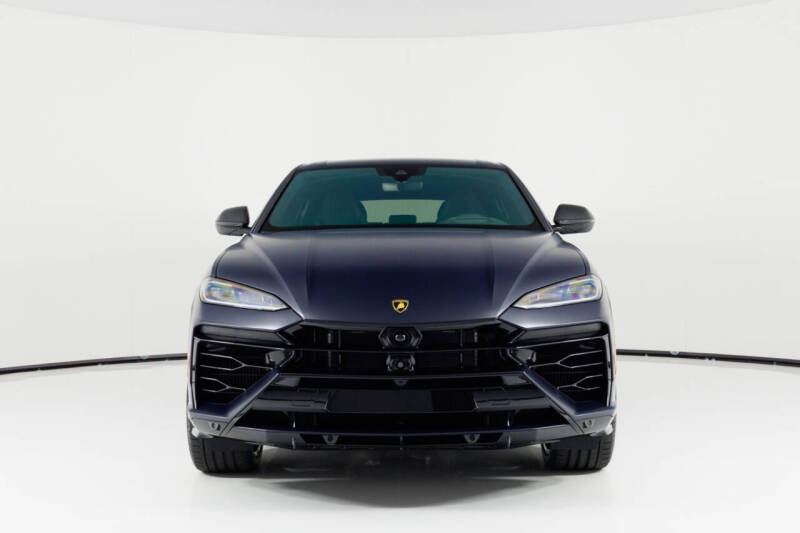 2025 Lamborghini Urus SE