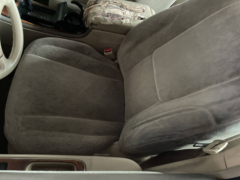 2004 Toyota Avalon XL