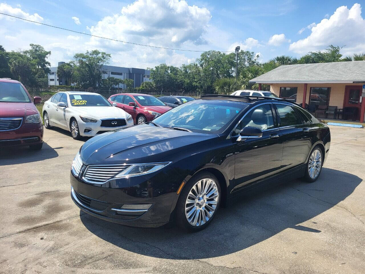 2016 Lincoln MKZ for sale at FAMILY AUTO BROKERS in Longwood, FL