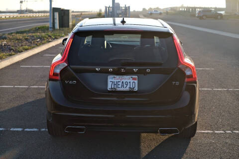 2015 Volvo V60 T5 Drive-E Premier Plus