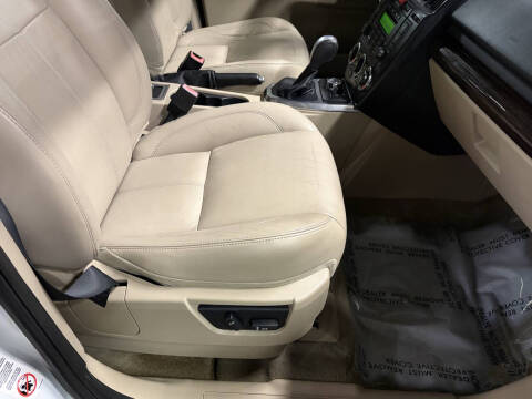 2012 Land Rover LR2 HSE LUX