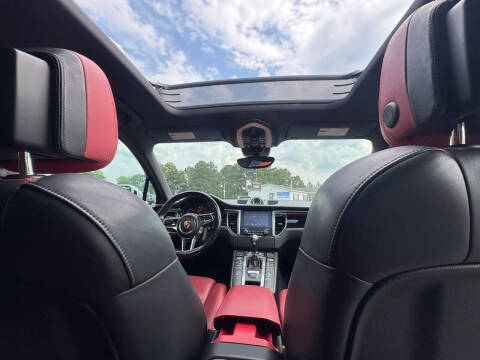 2017 Porsche Macan