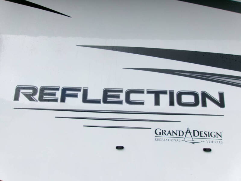 2021 Grand Design RV Reflection 303rls