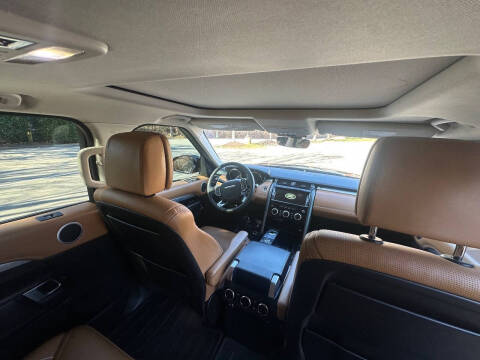 2017 Land Rover Discovery First Edition