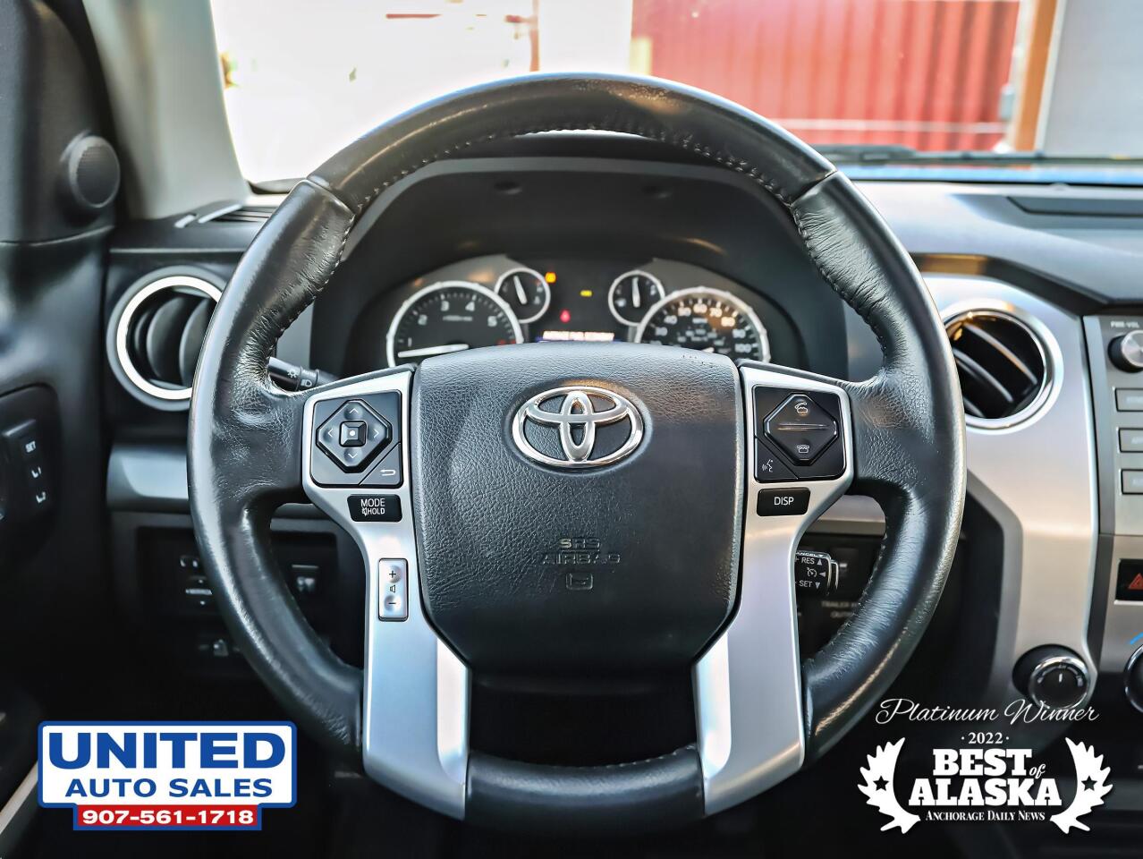 2017 Toyota Tundra Platinum 4x4 4dr CrewMax Cab Pickup SB (5.7L V8) 45