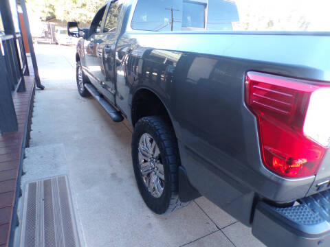 2018 Nissan Titan XD SL