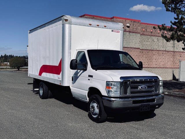 2016 Ford E-Series E-350 SD