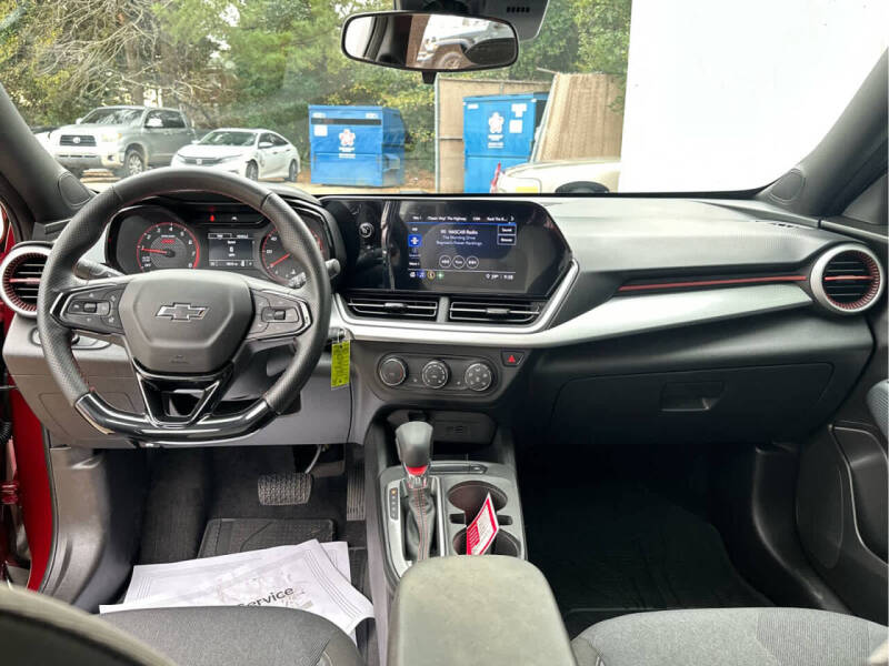 2025 Chevrolet Trax RS