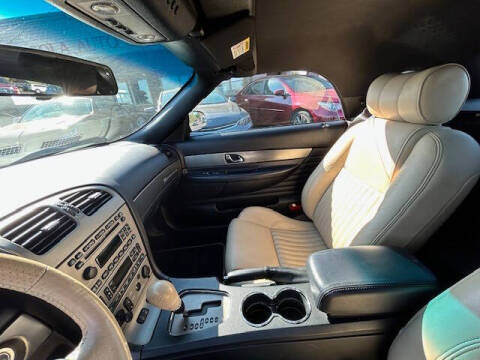 2005 Ford Thunderbird Deluxe