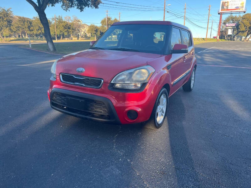 2012 Kia Soul +