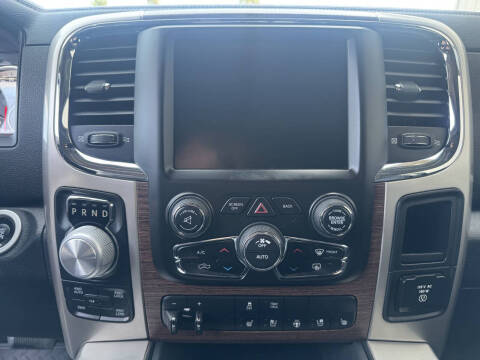 2016 RAM 1500 Laramie