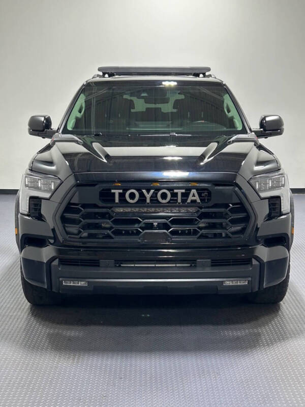 2023 Toyota Sequoia SR5