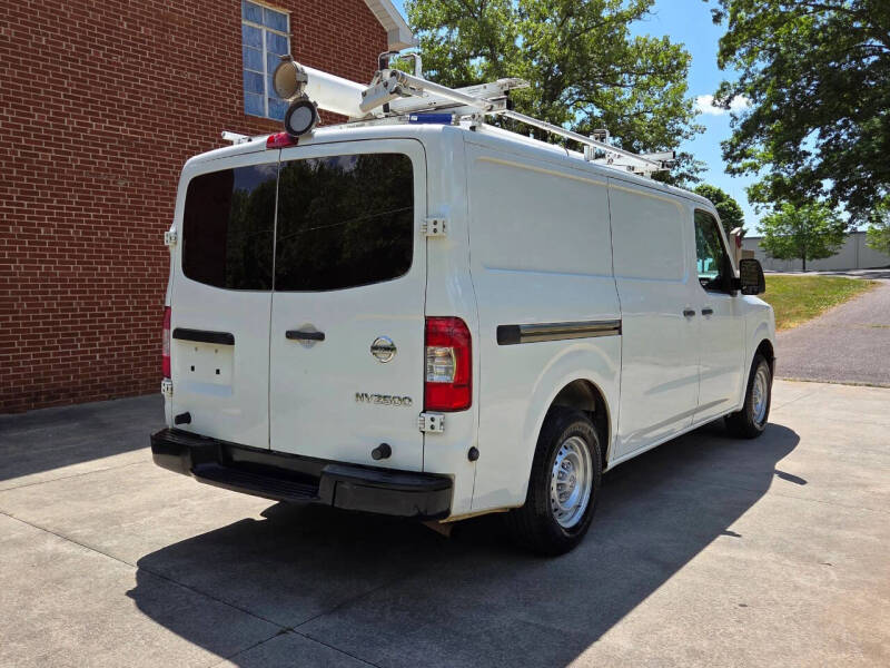 2017 Nissan NV