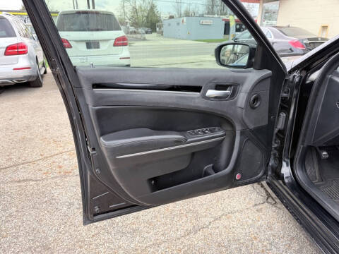 2017 Chrysler 300 S