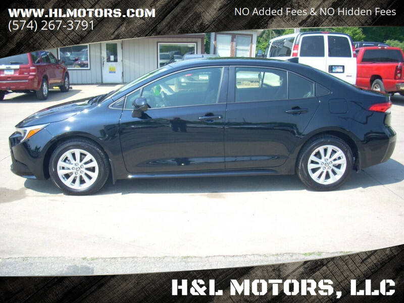 2024 Toyota Corolla LE's photo