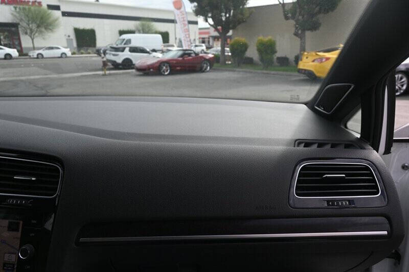 2019 Volkswagen Golf R 4Motion