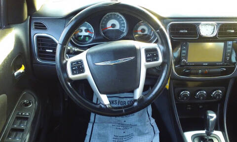 2011 Chrysler 200 Touring