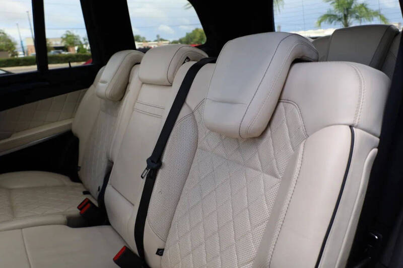 2013 Mercedes-Benz GL-Class GL 550 4MATIC