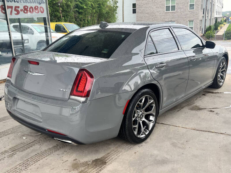 2018 Chrysler 300 Touring
