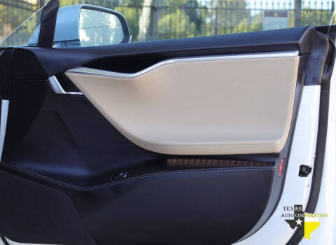 2016 Tesla Model S 90D