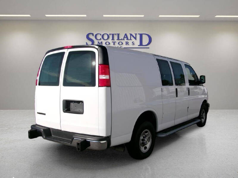 2024 Chevrolet Express 2500
