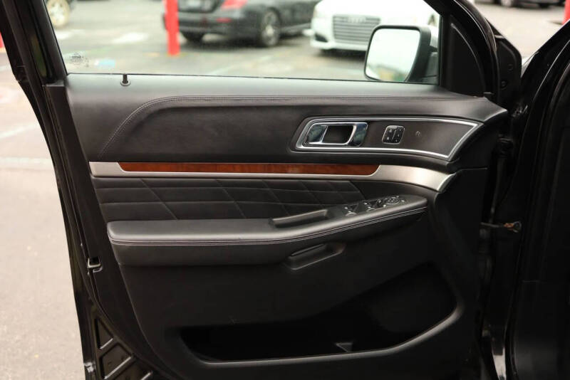 2016 Ford Explorer Platinum
