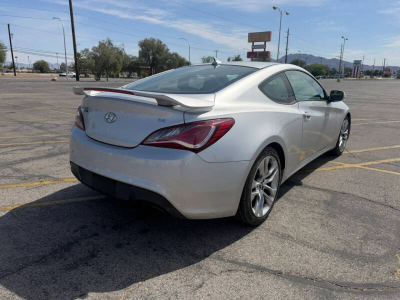 2013 Hyundai Genesis Coupe 3.8 Track