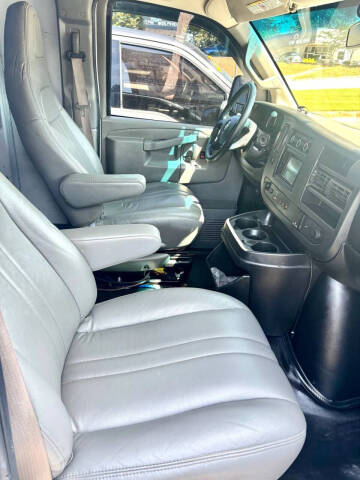 2018 Chevrolet Express 2500