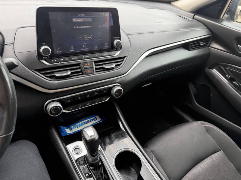 2021 Nissan Altima 2.5 SV