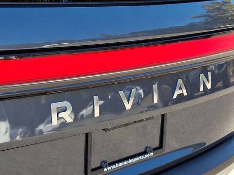 2023 Rivian R1S Adventure
