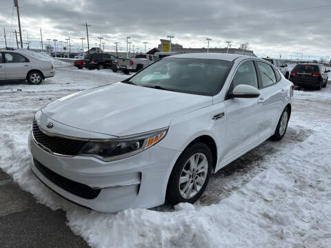 2018 Kia Optima for sale at BELOW BOOK AUTO SALES in Idaho Falls ID